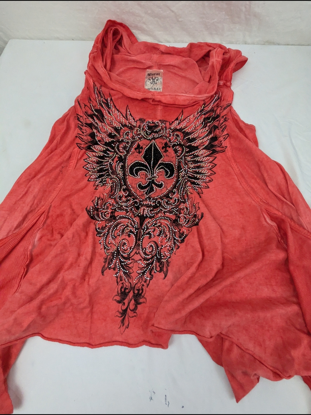 Vocal Women’s Red Bling Sleeveless Tunic with Fleur-de-Lis Wing Design Medium - Picture 5 of 9